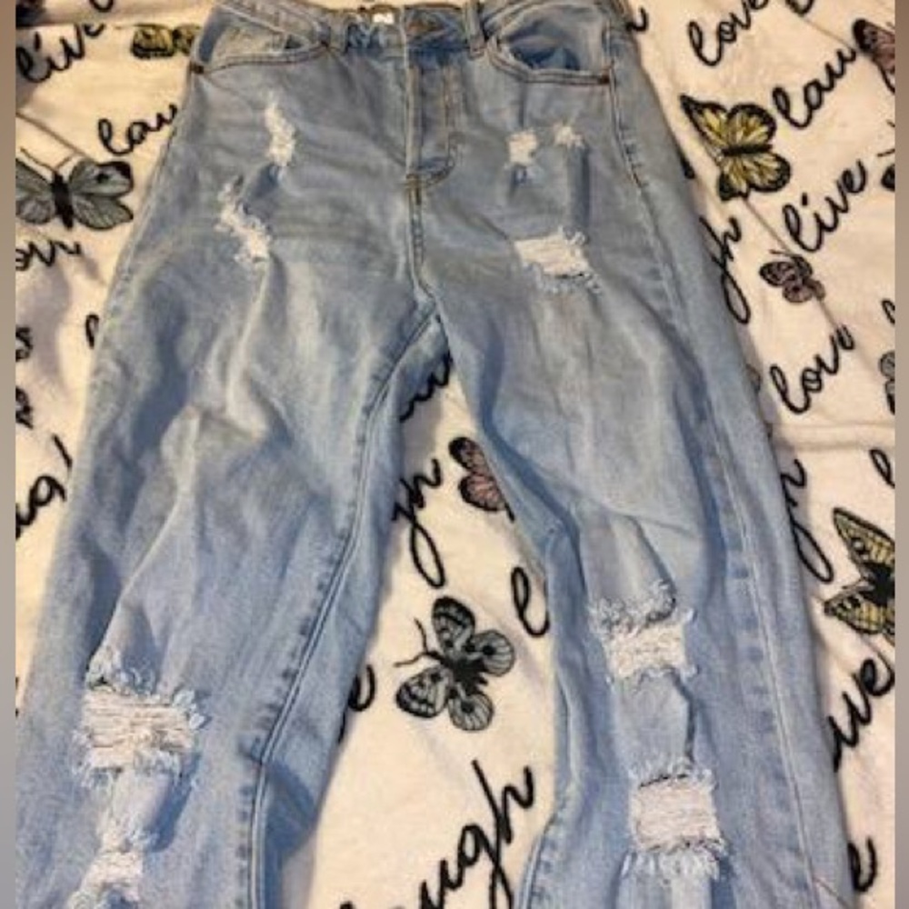 S.O.N.G. 90s Boyfriend Jeans